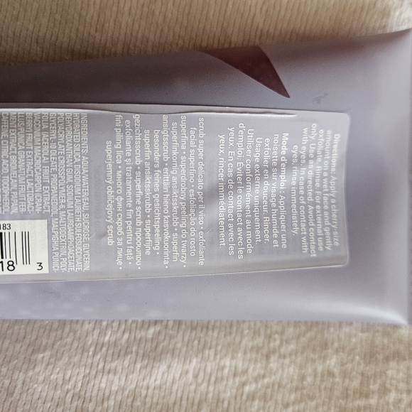 FENTY Skin Cherry Dub Superfine Face Scrub Full Size 3.52oz Sealed New Vegan GF - Picture 5 of 7